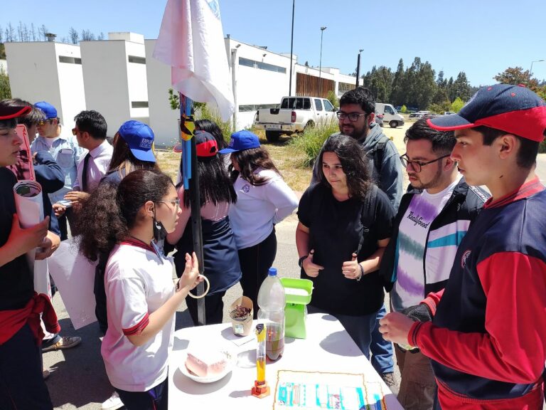 Más de 500 escolares científicos presentaron sus proyectos de investigación en innovación