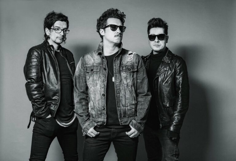 De Saloon presenta una balada épica y desgarrada de rock-pop junto a los mexicanos DLD