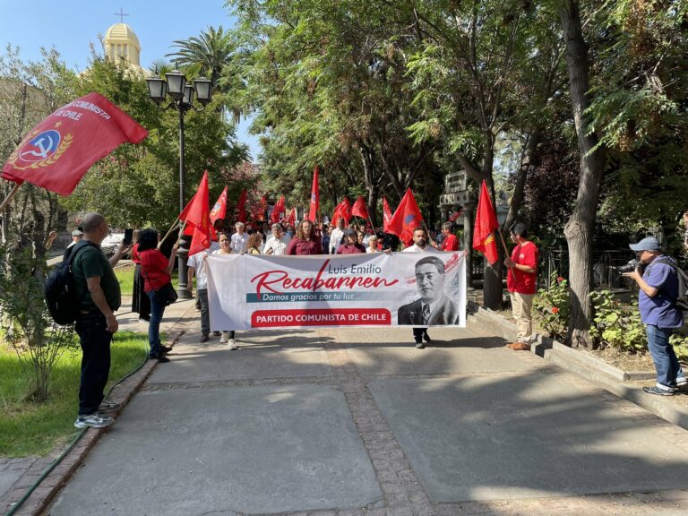 Trasladan restos de Luis Emilio Recabarren al cementerio general: “Uno de sus principales legados fue defender la justicia social, luchando por los intereses de las y los trabajadores”