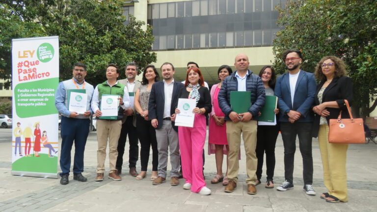 Alcaldes de la región de Valparaíso entregaron su apoyo a la ley #Quepaselamicro