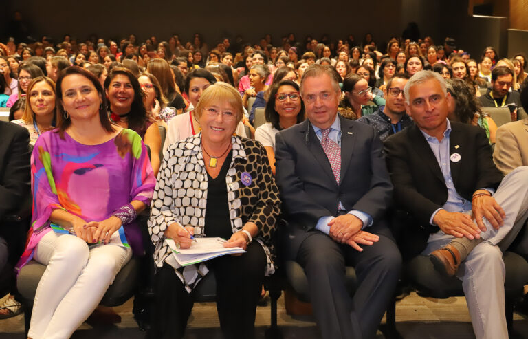 Con la presencia de la expresidenta Michelle Bachelet la Universidad de O’Higgins conmemoró el 8M