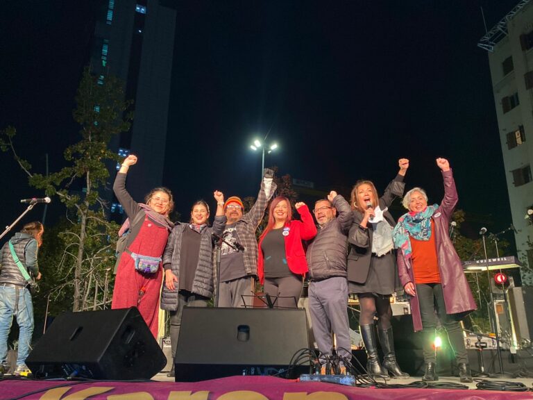 Cierre de campaña de Karen Araya con fiesta popular y fuerte apoyo ciudadano de cara a las elecciones