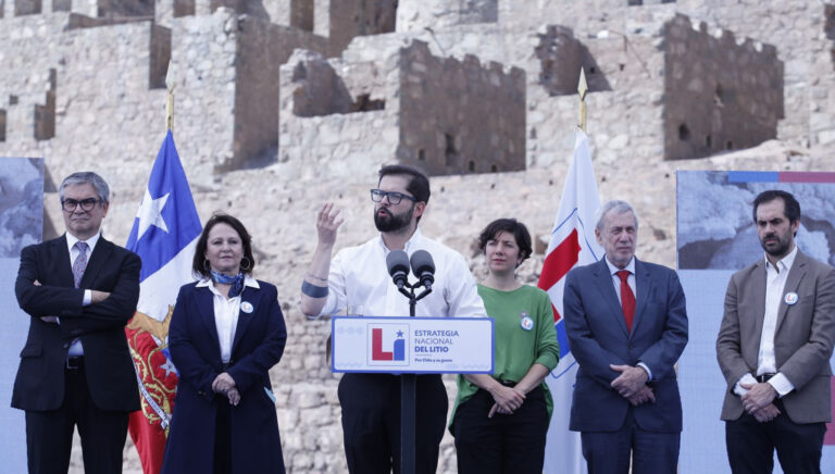 Avanza la Estrategia Nacional del Litio: “El Estado participará en todo el ciclo productivo de este mineral”