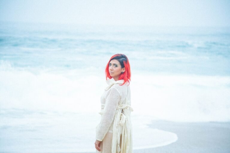 Amún lanzará en vivo este miércoles su epe debut “Escape”