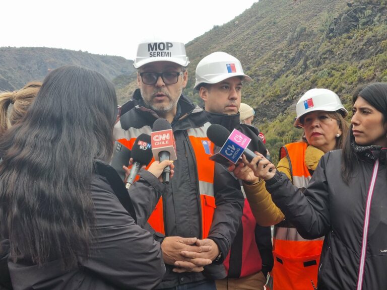 Seremi de la Región Metropolitana anuncia la total reposición de la viabilidad