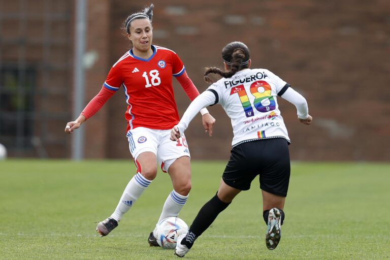 Fútbol: Chile Femenino juega con equipos locales