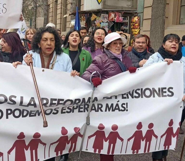 Daniela Serrano comenta que la reforma previsional peligra: “Sin movimiento de masas nosotros tampoco podemos empujar esto”