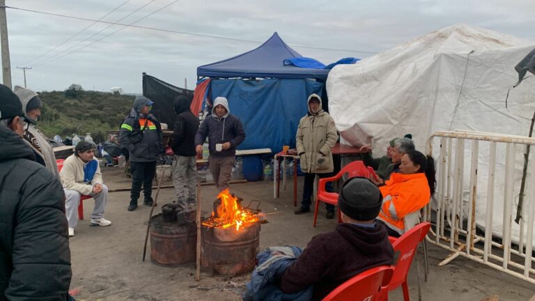 Pescadores artesanales de Quintero – Puchuncaví cumplen más de 70 días movilizados contra desaladora de Aguas Pacifíco