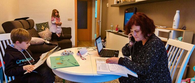 Trabajadoras se pronuncian dentro del debate por conciliación de la vida personal y trabajo