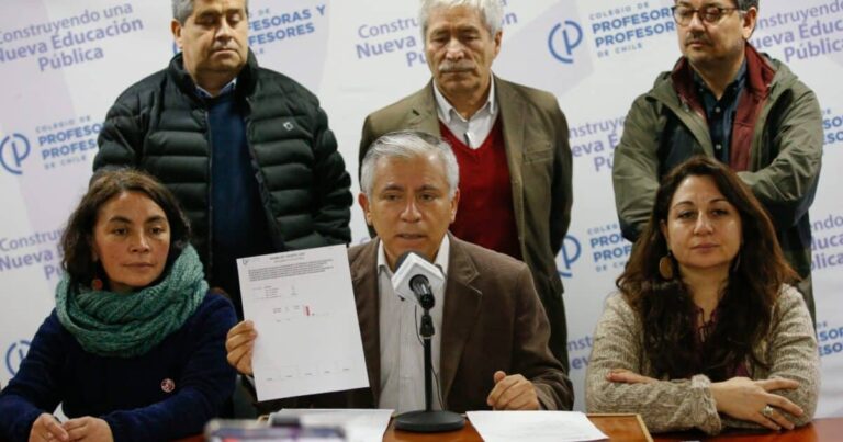 Presidente del Colegio de Profesores se reune con Ministro Cataldo y bases apoyan el paro nacional