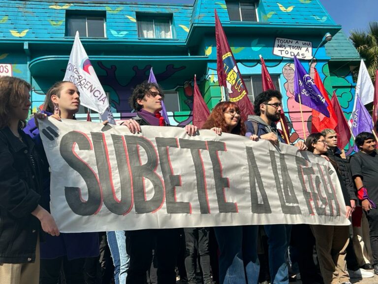 Lista conjunta de las JJCC y Convergencia Social busca liderar la FECH: “Es necesario revivir los movimientos sociales”