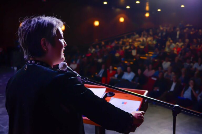 Gira mejores pensiones para Chile: Ministra Jara en el norte del país para informar beneficios de reforma previsional