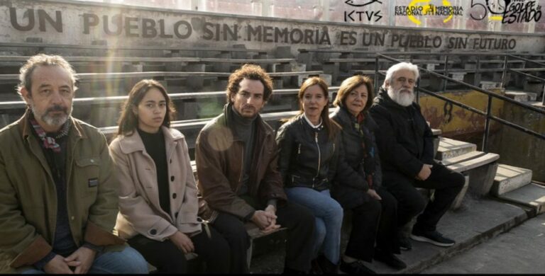 Este 10 de septiembre ICTUS presenta “Primavera con una esquina rota” en el frontis del Estadio Nacional