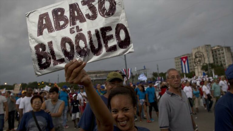 Analista y dirigente político chileno aboga por fin del bloqueo a Cuba y del genocidio en Gaza