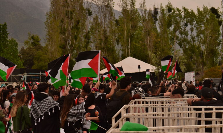 “Chile canta a Palestina, contra toda violencia”: Los artistas se manifiestan en contra el genocidio
