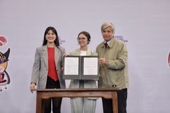 Segegob y Corporación Santiago 2023 firman convenio para capacitación de voluntarios en inclusión