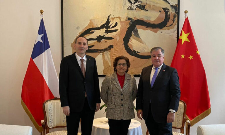 Vicepresidente ejecutivo de Enami y ministra de Minería desarrollaron intensa agenda en China