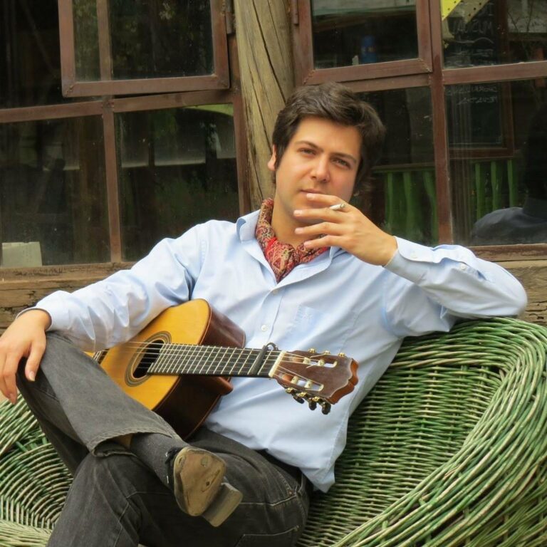 Hoy se presenta en Ñuñoa el concertista en guitarra Claudio Rojas Aguilera