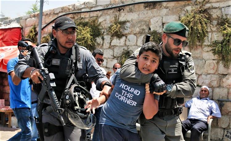 Vuelven los bombardeos a Gaza, mientras fuerzas de ocupación detienen más palestinos que los que liberan