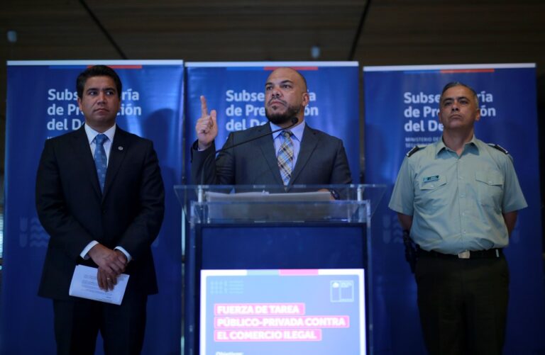 Fuerza de tarea busca combatir el comercio ilícito a nivel nacional