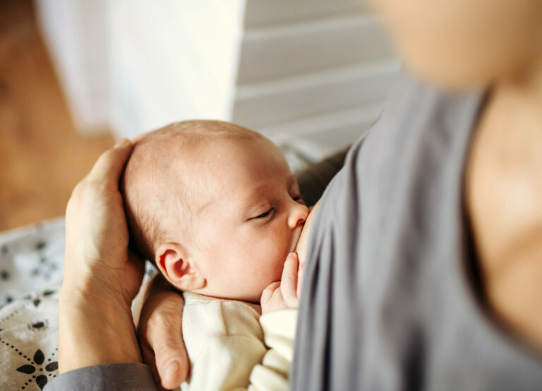 Alimentando con amor: Consideraciones para la lactancia