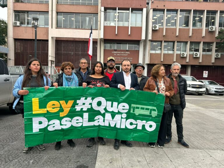 Diputado Cuello y dirigentes piden que Gobierno cumpla compromiso con Ley Que Pase La Micro
