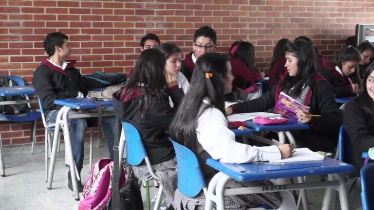 Académicas de universidades públicas entregan recomendaciones para promover la equidad de género en las aulas