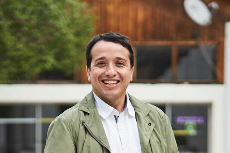 Alcalde Bravo va por la reelección en Pudahuel: “Es importante que la gestión esté de la mano con el desarrollo humano y comunitario”