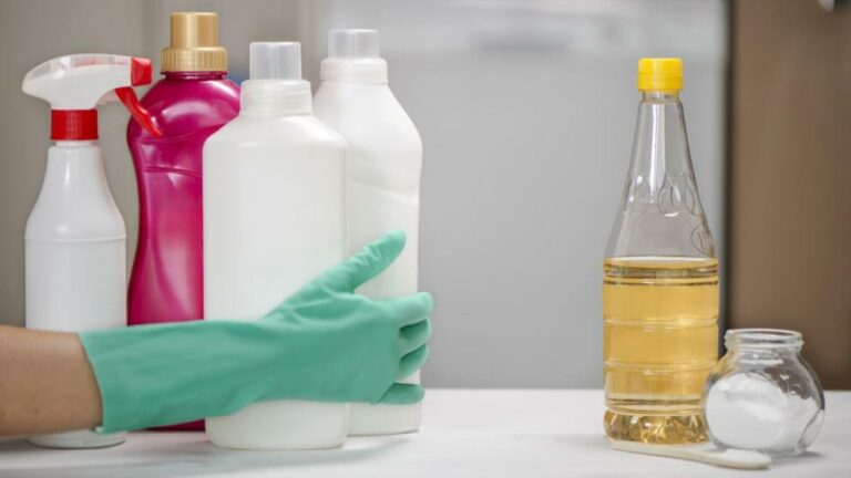Alerta en el hogar: las peligrosas combinaciones de productos de limpieza
