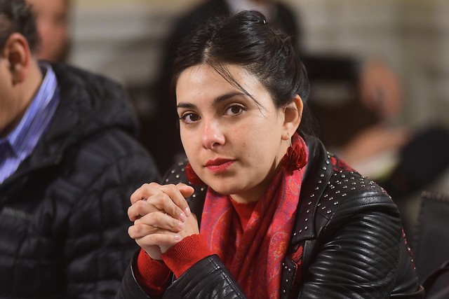Defensa de diputada Cariola califica filtraciones como una “burla” a resolución judicial y evalúa acciones legales: “Debe ser sancionado”