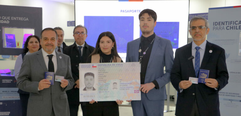Registro Civil presenta pasaportes y cédulas de identidad: Innovadores, inclusivos y con mayor seguridad para Chile y sus habitantes