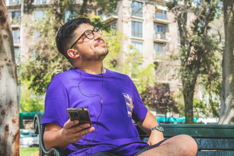 Árboles Ciudadanos II: celebran Día del Árbol con innovadora APP para escuchar árboles del Parque Forestal