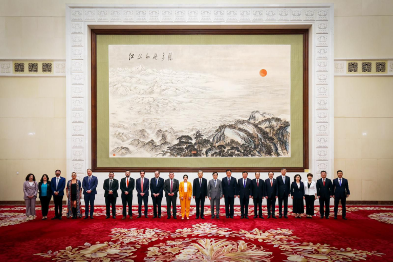 Presidenta de la Cámara encabezó delegación transversal parlamentaria en visita oficial a China y destaca desarrollo de tecnologías para combatir el crimen