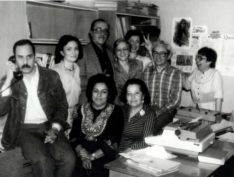 Se estrena podcast documental que rescata la historia del programa radial “Escucha Chile”