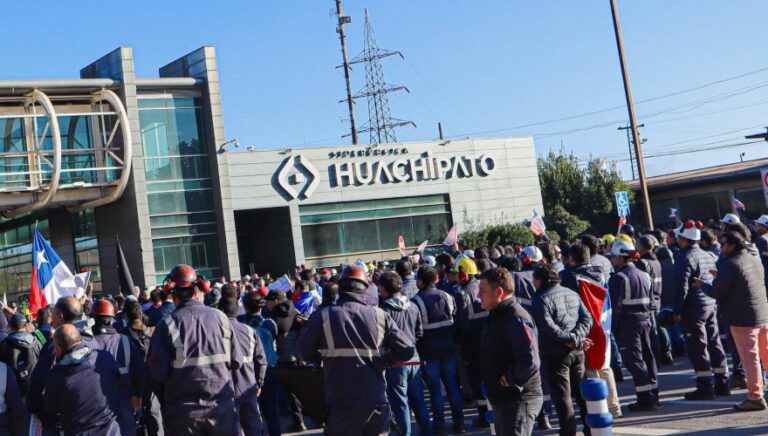 Andrés Solimano sobre desindustrialización y cierre de Huachipato: “Se echa de menos del gobierno una política más creativa”