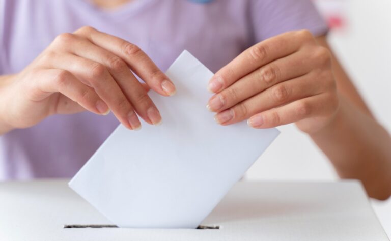 Proyección elecciones municipales y regionales 2024: Incertidumbre, desinformación y dispersión del voto