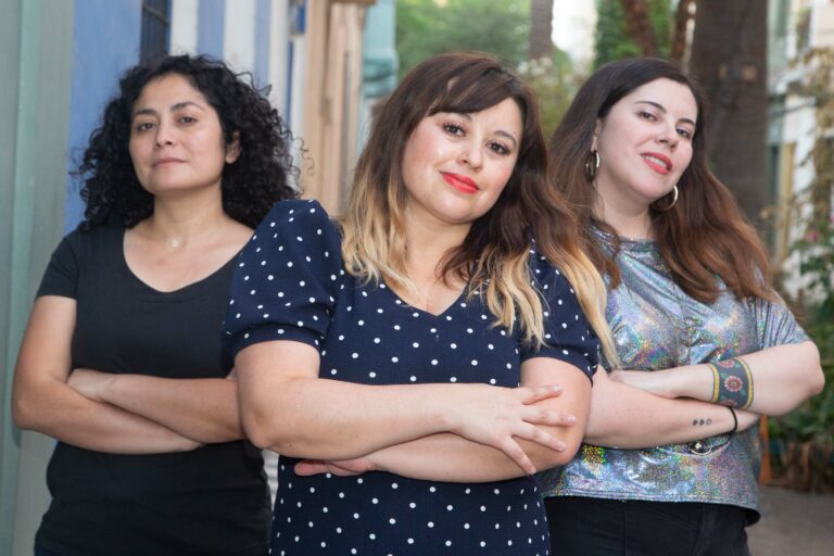 Proyecto Dramaturgas Chilenas lanza “Escribir desde el borde: antología de dramaturgas regionales”