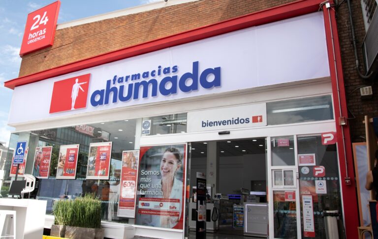 540 UTM: Farmacias Ahumada enfrenta millonarias multas por infracciones laborales