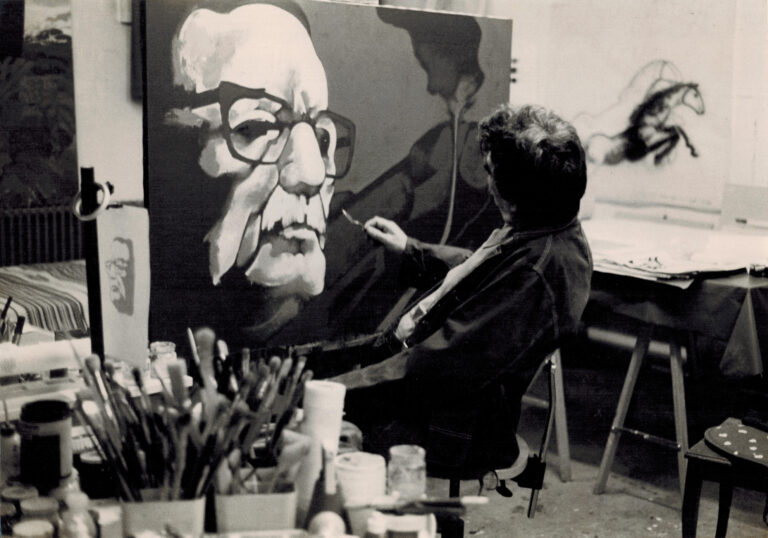 Un legado a la altura de Neruda y Mistral. Se exponen en Santiago cientos de obras del artista plástico José Venturelli