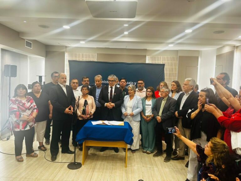Eric Campos, dirigente CUT, destaca los avances alcanzados en la negociación del sector público: “Hay que dar permanencia a los logros”