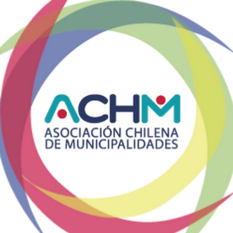 Avanzamos pero aún falta: Sólo 16,5% de las alcaldías está en manos de mujeres en Chile