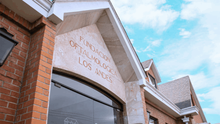 Trabajadores de la Fundación Oftalmológica Los Andes aprueban huelga legal con más del 90% de apoyo