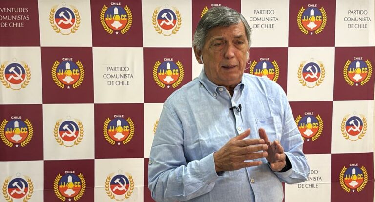 Lautaro Carmona defiende rol histórico del Partido Comunista y rechaza prejuicios anticomunistas en contexto de la primaria presidencial