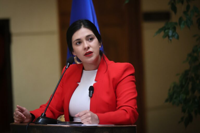 “No hay delito ni gestión irregular”: Diputada Karol Cariola denuncia nuevas filtraciones ilegales y advierte operación política
