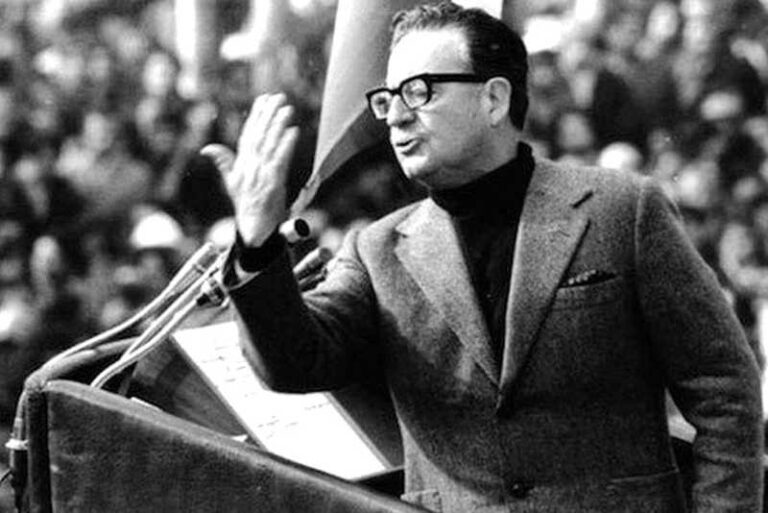 117 natalicio de Salvador Allende