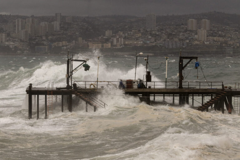 Estudio revela que marejadas de diciembre  del 2024 fueron las más extremas en 40 años