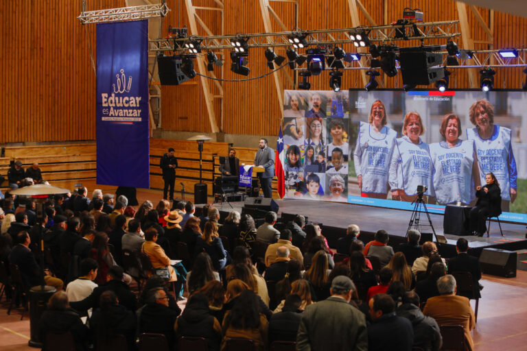 Ministro Cataldo presenta cuenta pública Mineduc 2025 : “Educar es avanzar y debemos estar orgullosos de que nuestro sistema educativo esté avanzando”