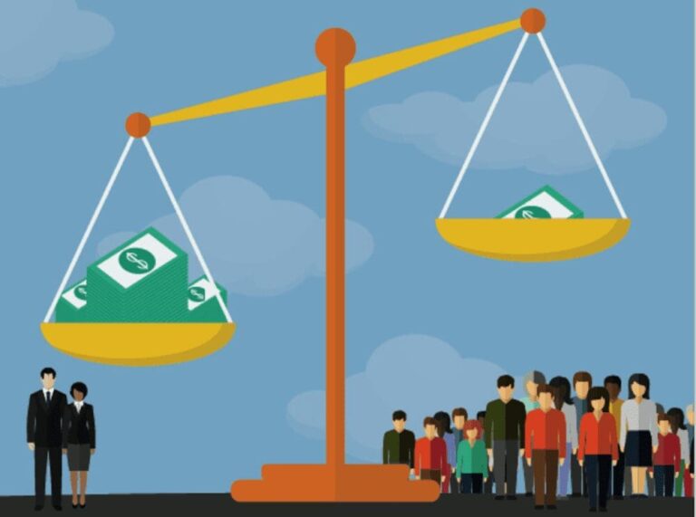 Solimano analiza criterios para evaluar políticas económicas presidenciales