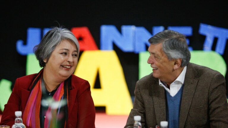“Lo principal es impedir que la derecha llegue a gobernar” sostiene Lautaro Carmona llamando a “darlo todo” en campaña por Jeannette Jara