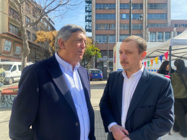 Lautaro Carmona entregó respaldo a diputado Cuello para su reelección: “Es un fiel representante de la candidatura de Jeannette Jara en el distrito”